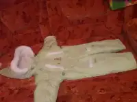 Продам зимний комбинезон для девочки (новый город )