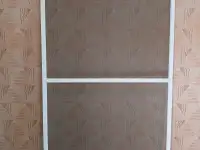Москитная сетка с угловыми карманами.