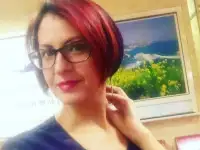 Массажистка