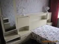 Продаю полный спальный гарнитур белого цвета для спальной комнаты, фотография 4