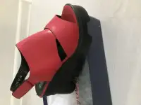 Новые босоножки