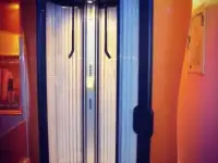 Продается вертикальный турбосолярий с новыми лампами