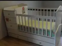 Детская кроватка