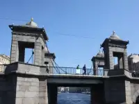 экскурсии по Санкт-Петербургу и пригородам на минивэне гида до 6 гостей, фотография 10