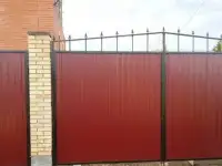 Ворота, заборы из профнастила и сетки рабицы