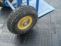 Качественное промышленное напольное покрытие из прочной литой резины