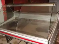 продам холодильные витрины