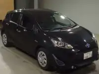 Хэтчбек гибрид Toyota Aqua кузов NHP10 2-й рестайлинг модификация S Style Black гв 2018