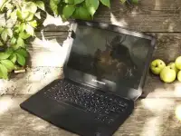 Alienware 13 R2