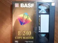 Кассеты импортные с записями 2 шт