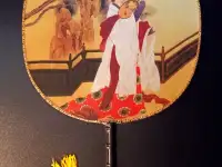 Веер с рисунком