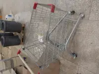 Продам тележку покупательскую бу