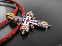 Крестик: Потрясающий красивый крест с эмалью. 925