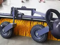щетка коммунальная МК-4.1 с усиленными колесами 5х10.