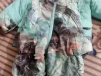 Зимний комбинезон, валенки