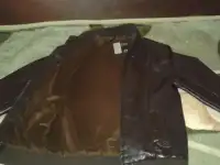 Продам куртка для мальчика весна