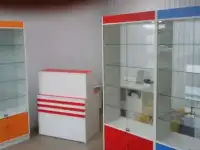 В продаже витрины, стеллажи, прилавки, горки и прочая мебель.