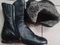 Продаются женские полусапожки кожаные., фотография 3
