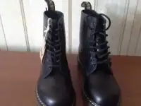 Продам ботинки Dr. Martens 1460 классические без утеплителя