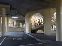 Просторное машиноместо