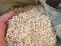 В мешках и навалом опилки древесные крупные и мелкие  в Ярославле