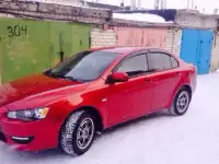 Продаю Митсубиси Ланцер 