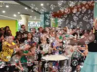 Шоу мыльных пузырей