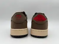 Nike Air Jordan 1 Retro Low Travis Scott, фотография 3