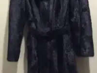 продаю норковую шубу