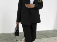 Продам новый костюм