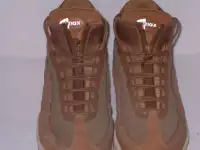 Кроссовки Nike