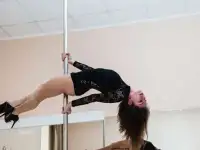 Студия танцев на пилоне 