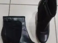 Продаются женские полусапожки кожаные