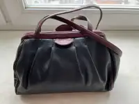 Продам женскую сумку