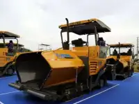Асфальтоукладчик XCMG RP803, ширина укладки до 8м