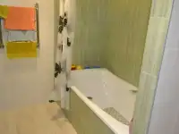 Продается квартира в элитном доме район курортной зоны г. Ессентуки, ул. Октябрьская 337, с новым ремонтом, общая площад, 130,00 м², 8 эт., Кур. зона, Октябрьская 337, фотография 7
