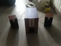 Продаю сабвуфер с сателитами для компьютера