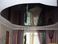 Глянцевый цветной натяжной потолок в Омске монтаж, фотография 9