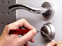 Отпирание дверей, сломался замок? Потеряли ключи? Не беда!- звоните!
