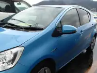 Toyota Aqua S гибридный хетчбек супер экономичный, фотография 9