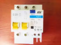 Автомат дифференциальный АД12 2P С25 IEK.