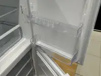 Замена резинового уплотнителя двери холодильников Уфа на дому