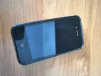 Продам телефон на запчасти iphone 4s
