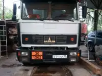 МАЗ топливозаправщик.
