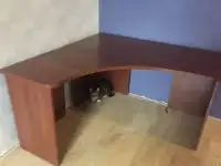 Продаю компьютерный стол + тумбочка