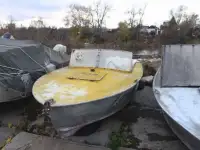Продаётся лодка с мотором