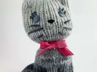 Игрушка вязаная ручной работы Котик