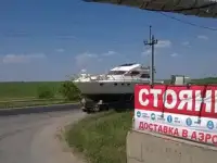 Стоянка возле аэропорта Курумоч