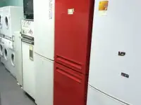 Холодильник красный
