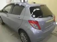Хэтчбек toyota vitz цвет светло-синий без пробега РФ